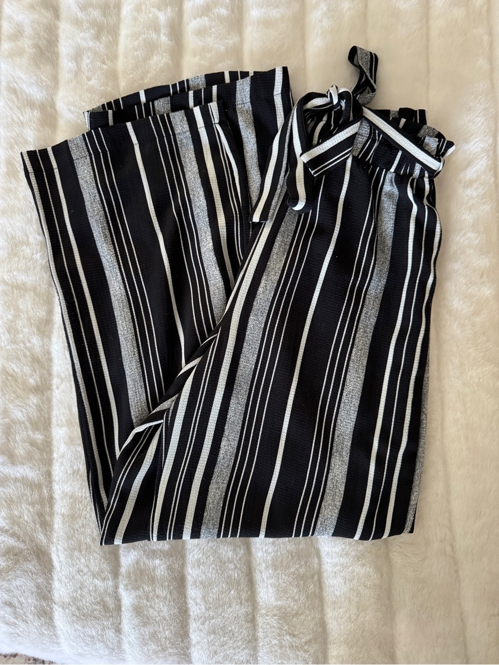 High-Waist Paperbag Wide-Leg Pants - Black & White Stripe
